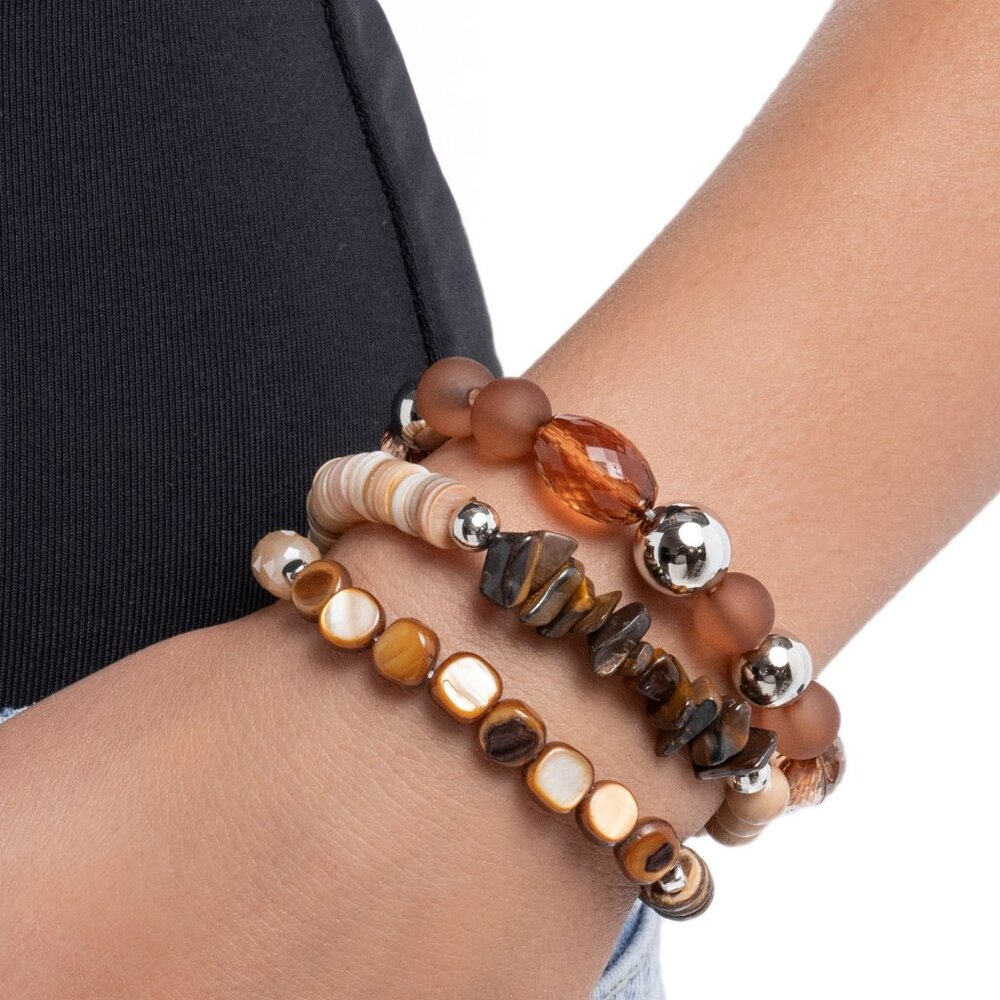Seasonal Stretch - Brown Bracelet